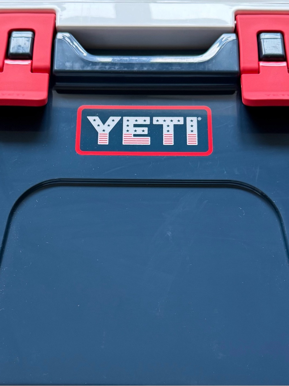 YETI Roadie 15 Patriotic Blue Hard Cooler DoubleDuty Shoulder Strap (NWT) - Picture 11 of 11